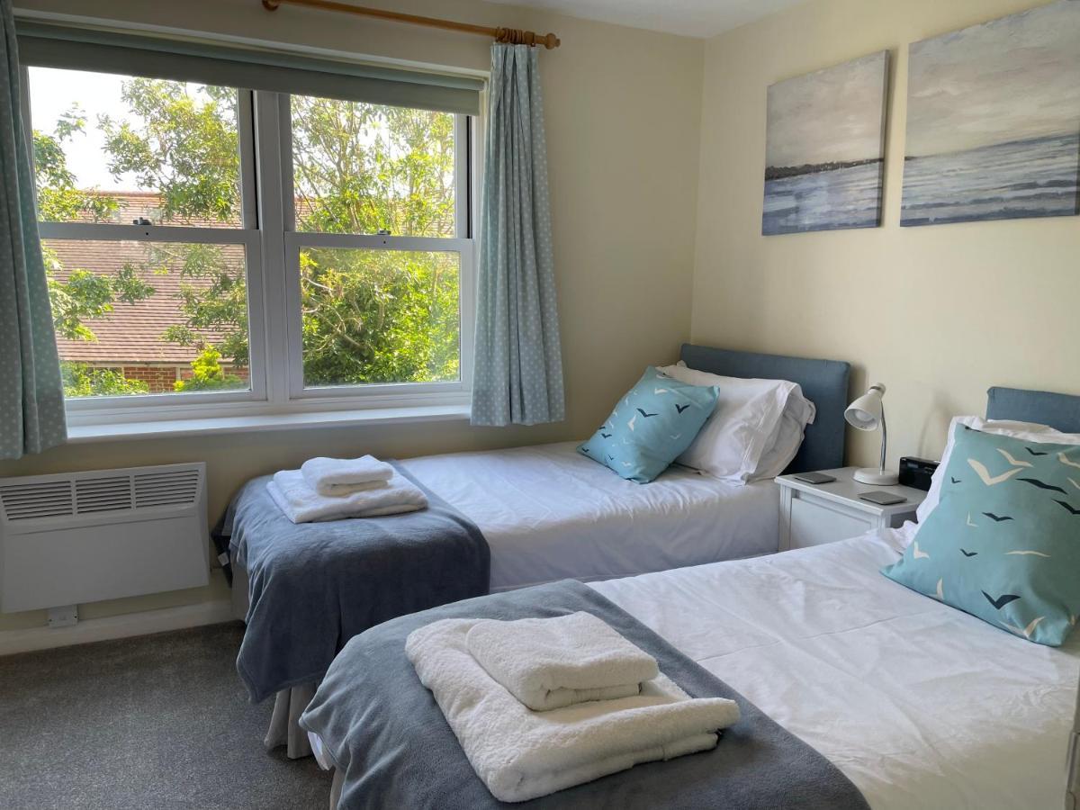 Villa Courtyard House, With Parking And Patio Garden Whitstable Exterior foto